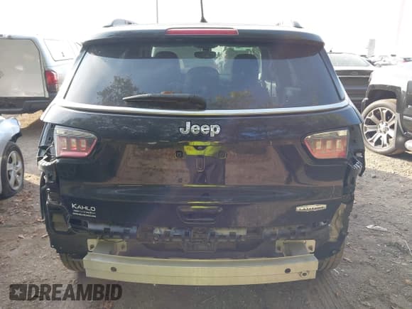 ✅ 2018 Jeep Compass Latitude • VIN: 3C4NJCBB5JT293353 • Lot: 43226604. Wystawiony na IAAI z przebiegiem 84 742 mil. Bezpłatny archiwum sprzedaży aukcyjnych z USA i szczegółowy raport historii pojazdu na DreamBid. Zdjęcie 17.