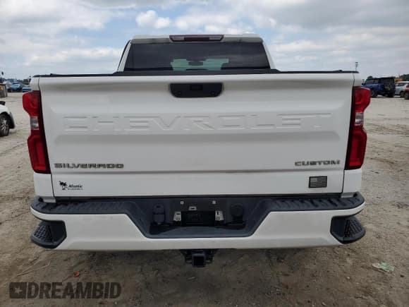 ✅ 2019 Chevrolet Silverado 1500 Custom • VIN: 3GCPYBEH9KG204831 • Lot: 84636995. Wystawiony na Copart z przebiegiem 91 548 mil. Bezpłatny archiwum sprzedaży aukcyjnych z USA i szczegółowy raport historii pojazdu na DreamBid. Zdjęcie 6.