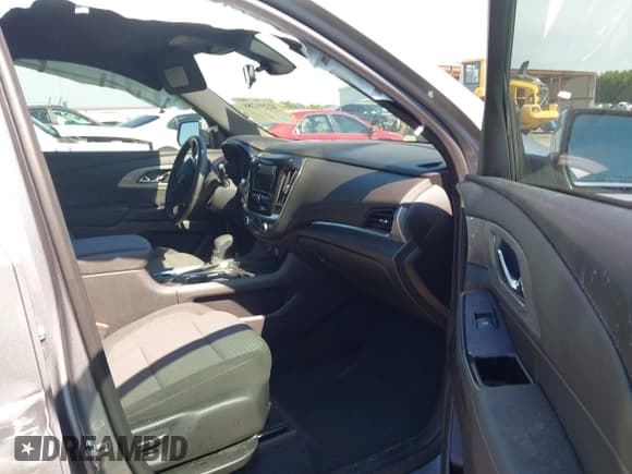 ✅ 2023 Chevrolet Traverse LT Cloth • VIN: 1GNERGKWXPJ104352 • Lot: 42291288. Listed on IAAI with 43,060 mi. Free auction sales archive from the USA and detailed vehicle history report at DreamBid. Image 5.