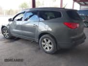 ✅ 2011 Chevrolet Traverse 1LT • VIN: 1GNKVGED7BJ234400 • Lot: 43603651. Wystawiony na IAAI z przebiegiem 290 020 mil. Bezpłatny archiwum sprzedaży aukcyjnych z USA i szczegółowy raport historii pojazdu na DreamBid. Zdjęcie 3.