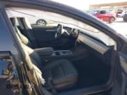 ✅ 2023 Tesla Model 3 • VIN: 5YJ3E1EA4PF552103 • Lot: 40782218. Wystawiony na IAAI z przebiegiem 20 997 mil. Bezpłatny archiwum sprzedaży aukcyjnych z USA i szczegółowy raport historii pojazdu na DreamBid. Zdjęcie 5.