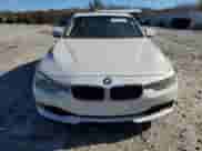 2013 BMW 3 Series 328i z VIN WBA3C1G50DNR44432, wystawiony jako Copart lot #82661375 z przebiegiem 115 412 mil mil oraz Czysty tytuł • Clean title. Historia ofert i sprzedaży dostępna na DreamBid. Obrazek 5.