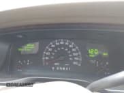 ✅ 2000 Lincoln Town Car Executive • VIN: 1LNHM81WXYY808762 • Lot: 43272527. Wystawiony na IAAI z przebiegiem 158 219 mil. Bezpłatny archiwum sprzedaży aukcyjnych z USA i szczegółowy raport historii pojazdu na DreamBid. Zdjęcie 7.