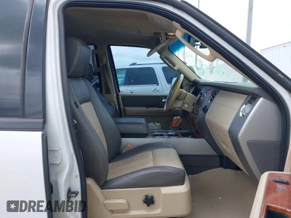 ✅ 2007 Ford Expedition Eddie Bauer • VIN: 1FMFU18517LA11176 • Лот: 42167558. Опубликован ранее на IAAI с пробегом 238 839 миль. Бесплатный доступ к архиву аукционных продаж из США и подробный отчёт об истории автомобиля на DreamBid. Изображение 5.
