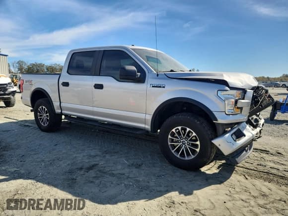 ✅ 2017 Ford F-150 XL • VIN: 1FTEW1EF9HFB61611 • Lot: 89479995. Wystawiony na Copart z przebiegiem 143 342 mil. Bezpłatny archiwum sprzedaży aukcyjnych z USA i szczegółowy raport historii pojazdu na DreamBid. Zdjęcie 4.