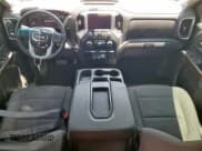 ✅ 2021 GMC Sierra 1500 SLE • VIN: 1GTR9BED8MZ443826 • Лот: 63496105. Опубликован ранее на Copart с пробегом 107 275 миль. Бесплатный доступ к архиву аукционных продаж из США и подробный отчёт об истории автомобиля на DreamBid. Изображение 8.