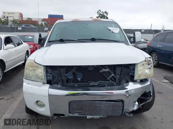 ✅ 2004 Nissan Titan LE • VIN: 1N6AA07B34N559024 • Lot: 42418467. Wystawiony na IAAI z przebiegiem 90 548 mil. Bezpłatny archiwum sprzedaży aukcyjnych z USA i szczegółowy raport historii pojazdu na DreamBid. Zdjęcie 6.