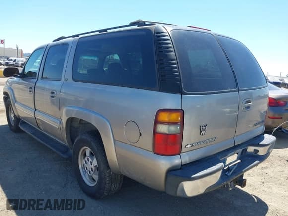 ✅ 2002 Chevrolet Suburban LT • VIN: 1GNEC16T62J218842 • Лот: 42235947. Опубликован ранее на IAAI с пробегом 149 539 миль. Бесплатный доступ к архиву аукционных продаж из США и подробный отчёт об истории автомобиля на DreamBid. Изображение 3.