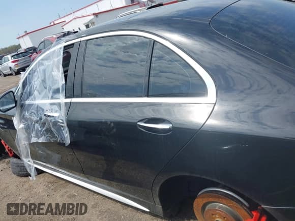 ✅ 2020 Mercedes-Benz C 63 S AMG • VIN: 55SWF8HBXLU331783 • Lot: 41928072. Listed on IAAI with Not provided. Free auction sales archive from the USA and detailed vehicle history report at DreamBid. Image 13.