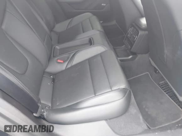 ✅ 2021 Porsche Taycan 4S • VIN: WP0AB2Y19MSA42378 • Lot: 42589549. Listed on IAAI with Not provided. Free auction sales archive from the USA and detailed vehicle history report at DreamBid. Image 7.