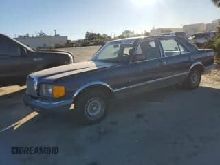 ✅ 1985 Mercedes-Benz 380 • VIN: WDBCA32C8FA111786 • Лот: 41853635. Опубликован ранее на Copart с пробегом 206 243 миль. Бесплатный доступ к архиву аукционных продаж из США и подробный отчёт об истории автомобиля на DreamBid. Изображение 1.