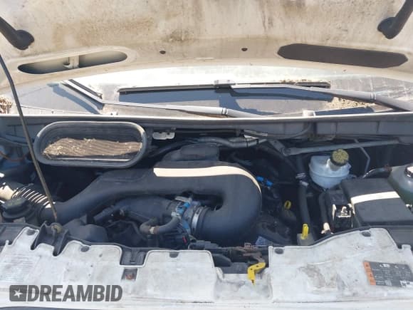 ✅ 2017 Ford Transit • VIN: 1FTYE2CM5HKA19500 • Lot: 42872103. Wystawiony na IAAI z przebiegiem 194 329 mil. Bezpłatny archiwum sprzedaży aukcyjnych z USA i szczegółowy raport historii pojazdu na DreamBid. Zdjęcie 10.