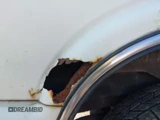 ✅ 1998 Chevrolet Blazer LS • VIN: 1GNDT13W0W2250597 • Lot: 43168345. Wystawiony na IAAI z przebiegiem 237 631 mil. Bezpłatny archiwum sprzedaży aukcyjnych z USA i szczegółowy raport historii pojazdu na DreamBid. Zdjęcie 6.