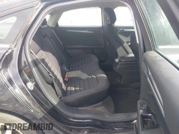 ✅ 2014 Ford Fusion SE • VIN: 3FA6P0HD0ER284272 • Lot: 43682112. Listed on IAAI with 165,428 mi. Free auction sales archive from the USA and detailed vehicle history report at DreamBid. Image 8.