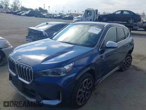 ✅ 2024 BMW X1 xDrive28i • VIN: WBX73EF06R5Z79567 • Lot: 43170896. Listed on IAAI with 3,344 mi. Free auction sales archive from the USA and detailed vehicle history report at DreamBid. Image 2.
