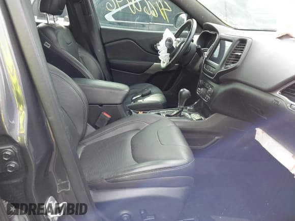 ✅ 2021 Jeep Cherokee Latitude Lux • VIN: 1C4PJMMX9MD186078 • Лот: 41660896. Опубликован ранее на IAAI с пробегом 63 711 миль. Бесплатный доступ к архиву аукционных продаж из США и подробный отчёт об истории автомобиля на DreamBid. Изображение 5.