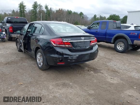 ✅ 2013 Honda Civic LX • VIN: 2HGFB2F50DH524724 • Лот: 43664268. Опубликован ранее на IAAI с пробегом 70 154 миль. Бесплатный доступ к архиву аукционных продаж из США и подробный отчёт об истории автомобиля на DreamBid. Изображение 3.