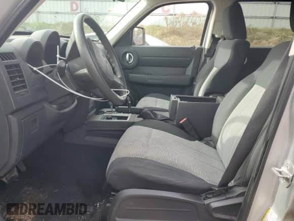 2008 Dodge Nitro SXT с VIN 1D8GU28K58W101534, выставлен на аукционе Copart как лот 79817204 с пробегом 102 518 миль миль и Чистый • Clean title. История ставок и продаж доступна на DreamBid. Изображение 7.