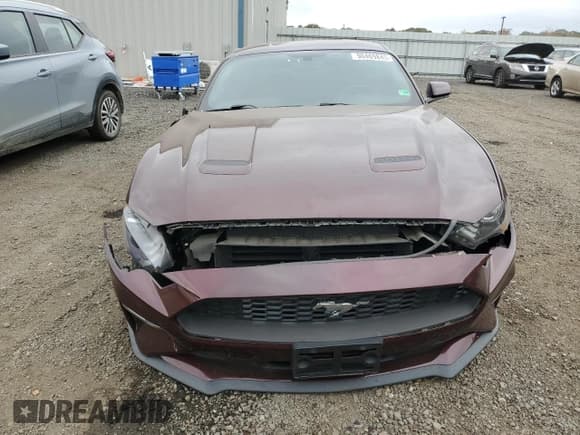 ✅ 2018 Ford Mustang EcoBoost • VIN: 1FA6P8TH2J5118745 • Lot: 90469845. Wystawiony na Copart z przebiegiem 76 952 mil. Bezpłatny archiwum sprzedaży aukcyjnych z USA i szczegółowy raport historii pojazdu na DreamBid. Zdjęcie 5.