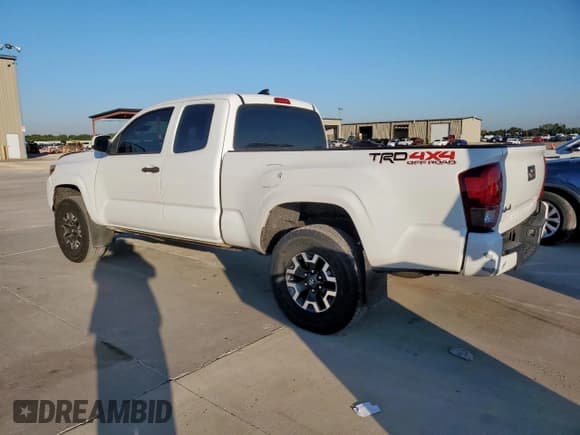 ✅ 2018 Toyota Tacoma SR • VIN: 5TFSX5EN9JX062897 • Lot: 70938605. Wystawiony na Copart z przebiegiem 73 189 mil. Bezpłatny archiwum sprzedaży aukcyjnych z USA i szczegółowy raport historii pojazdu na DreamBid. Zdjęcie 2.