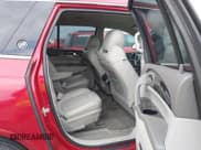 ✅ 2013 Buick Enclave Premium • VIN: 5GAKRDKD0DJ219886 • Lot: 43743873. Wystawiony na IAAI z przebiegiem Nie podano. Bezpłatny archiwum sprzedaży aukcyjnych z USA i szczegółowy raport historii pojazdu na DreamBid. Zdjęcie 8.