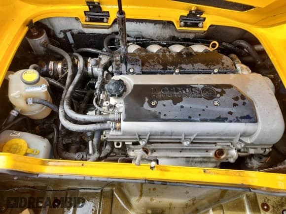 ✅ 2005 Lotus Elise • VIN: SCCPC11185HL33279 • Lot: 70327875. Wystawiony na Copart z przebiegiem Nie podano. Bezpłatny archiwum sprzedaży aukcyjnych z USA i szczegółowy raport historii pojazdu na DreamBid. Zdjęcie 11.