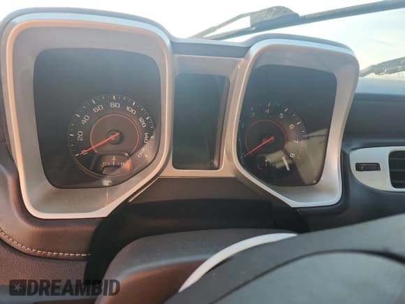 ✅ 2013 Chevrolet Camaro LT • VIN: 2G1FB3D31D9228670 • Lot: 70849205. Wystawiony na Copart z przebiegiem Nie podano. Bezpłatny archiwum sprzedaży aukcyjnych z USA i szczegółowy raport historii pojazdu na DreamBid. Zdjęcie 9.