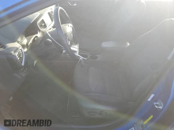 2017 Hyundai Ioniq SEL с VIN KMHC75LC6HU027814, выставлен на аукционе Copart как лот 79828994 с пробегом 352 878 миль миль и Чистый • Clean title. История ставок и продаж доступна на DreamBid. Изображение 7.