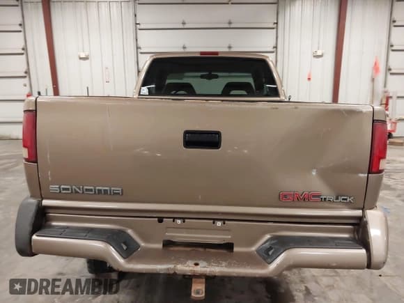 ✅ 1996 GMC Sonoma SL • VIN: 1GTDT19XXT8532974 • Лот: 42082373. Опубликован ранее на IAAI с пробегом 117 869 миль. Бесплатный доступ к архиву аукционных продаж из США и подробный отчёт об истории автомобиля на DreamBid. Изображение 17.