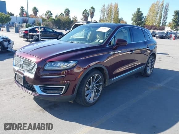 ✅ 2019 Lincoln Nautilus Reserve • VIN: 2LMPJ8LP9KBL18638 • Lot: 43640836. Wystawiony na IAAI z przebiegiem 77 661 mil. Bezpłatny archiwum sprzedaży aukcyjnych z USA i szczegółowy raport historii pojazdu na DreamBid. Zdjęcie 2.