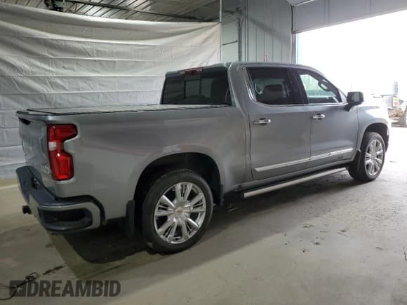 ✅ 2025 Chevrolet Silverado 1500 • VIN: 2GCUKJED2S1143083 • Лот: 51481295. Опубликован ранее на Copart с пробегом 4 305 миль. Бесплатный доступ к архиву аукционных продаж из США и подробный отчёт об истории автомобиля на DreamBid. Изображение 3.