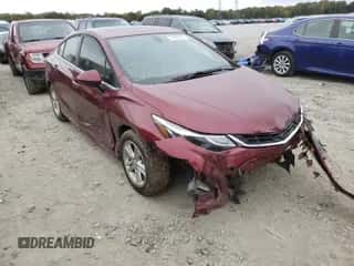 2016 Chevrolet Cruze LT z VIN 1G1BE5SM8G7310012, wystawiony jako Copart lot #63875311 z przebiegiem 135 300 mil mil oraz . Historia ofert i sprzedaży dostępna na DreamBid. Obrazek 1.