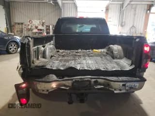 ✅ 2003 Chevrolet Silverado 1500 LS • VIN: 2GCEK19T431181051 • Лот: 78799604. Опубликован ранее на Copart с пробегом 276 337 миль. Бесплатный доступ к архиву аукционных продаж из США и подробный отчёт об истории автомобиля на DreamBid. Изображение 6.