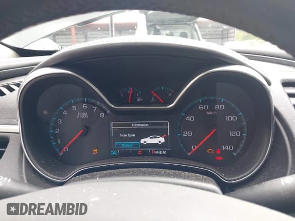 ✅ 2018 Chevrolet Impala LT • VIN: 2G1105S33J9102790 • Lot: 43549619. Wystawiony na IAAI z przebiegiem 24 924 mil. Bezpłatny archiwum sprzedaży aukcyjnych z USA i szczegółowy raport historii pojazdu na DreamBid. Zdjęcie 7.