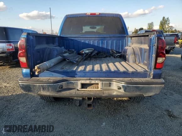 ✅ 2004 Chevrolet Silverado 1500 Z71 • VIN: 2GCEK13T541313308 • Lot: 87094955. Listed on Copart with 214,943 mi. Free auction sales archive from the USA and detailed vehicle history report at DreamBid. Image 6.