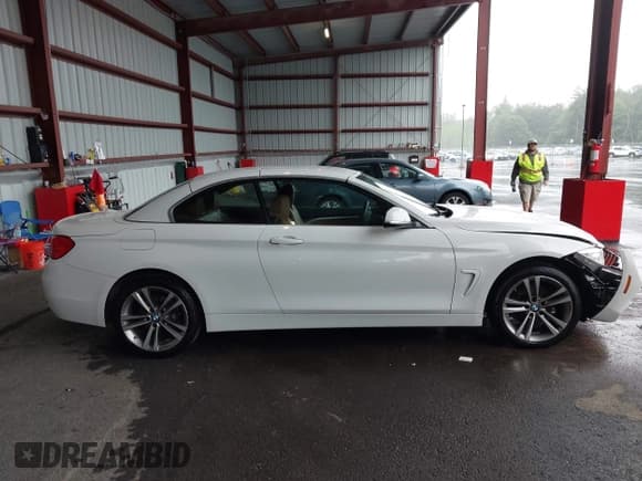 ✅ 2017 BMW 4 Series 430i xDrive • VIN: WBA4U9C30H5H64364 • Lot: 42502753. Listed on IAAI with 100,988 mi. Free auction sales archive from the USA and detailed vehicle history report at DreamBid. Image 13.