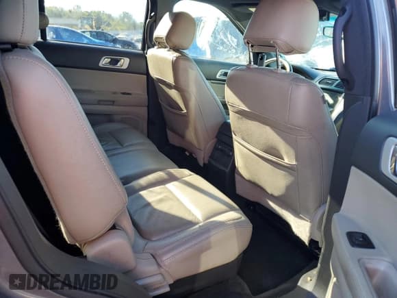 ✅ 2014 Ford Explorer XLT • VIN: 1FM5K7D80EGA67541 • Lot: 86678115. Wystawiony na Copart z przebiegiem 147 766 mil. Bezpłatny archiwum sprzedaży aukcyjnych z USA i szczegółowy raport historii pojazdu na DreamBid. Zdjęcie 11.