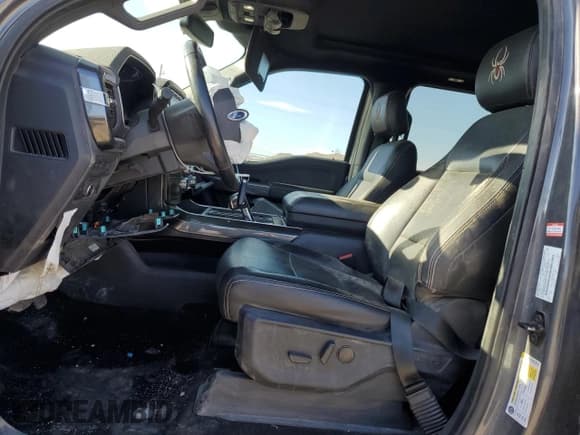 ✅ 2022 Ford F-150 XL • VIN: 1FTFW1E89NKD53278 • Lot: 69279394. Wystawiony na Copart z przebiegiem 83 335 mil. Bezpłatny archiwum sprzedaży aukcyjnych z USA i szczegółowy raport historii pojazdu na DreamBid. Zdjęcie 7.