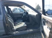 ✅ 1994 Nissan Sentra • VIN: 3N1EB32A5RL000411 • Lot: 43178616. Wystawiony na IAAI z przebiegiem 334 177 mil. Bezpłatny archiwum sprzedaży aukcyjnych z USA i szczegółowy raport historii pojazdu na DreamBid. Zdjęcie 5.