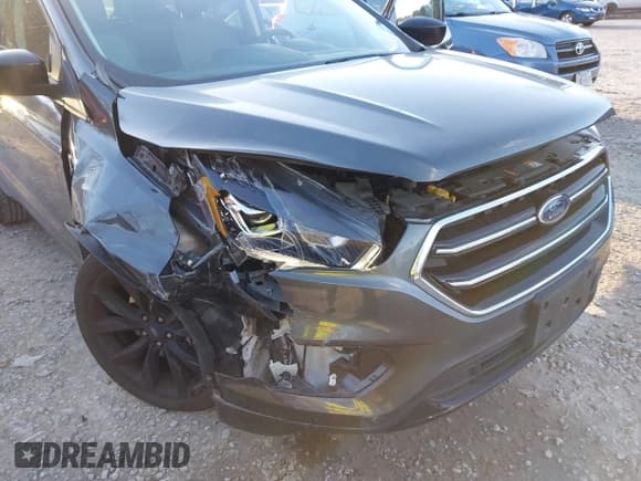 ✅ 2019 Ford Escape SE • VIN: 1FMCU9GDXKUA86259 • Лот: 43610676. Опубликован ранее на IAAI с пробегом 53 902 миль. Бесплатный доступ к архиву аукционных продаж из США и подробный отчёт об истории автомобиля на DreamBid. Изображение 6.