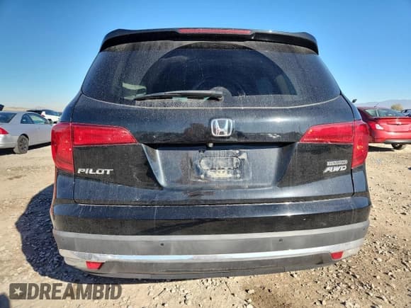 ✅ 2017 Honda Pilot Touring • VIN: 5FNYF6H98HB054439 • Lot: 82755845. Listed on Copart with 98,748 mi. Free auction sales archive from the USA and detailed vehicle history report at DreamBid. Image 6.