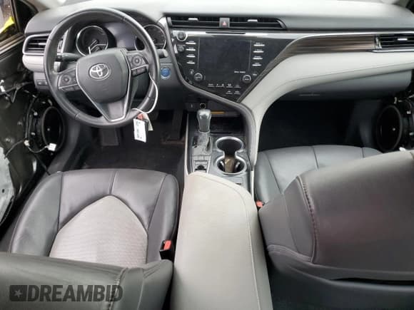 ✅ 2020 Toyota Camry Hybrid XLE • VIN: 4T1F31AK8LU537490 • Лот: 91484975. Опубликован ранее на Copart с пробегом 41 789 миль. Бесплатный доступ к архиву аукционных продаж из США и подробный отчёт об истории автомобиля на DreamBid. Изображение 8.