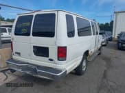 ✅ 2008 Ford Econoline Passenger XL • VIN: 1FBSS31L08DB35985 • Lot: 43173588. Wystawiony na IAAI z przebiegiem 288 048 mil. Bezpłatny archiwum sprzedaży aukcyjnych z USA i szczegółowy raport historii pojazdu na DreamBid. Zdjęcie 4.