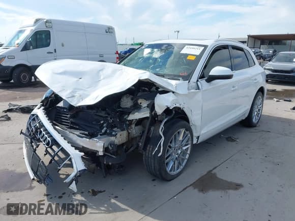✅ 2021 Audi Q5 Premium • VIN: WA1AAAFY1M2086377 • Лот: 43440211. Опубликован ранее на IAAI с пробегом Не указан. Бесплатный доступ к архиву аукционных продаж из США и подробный отчёт об истории автомобиля на DreamBid. Изображение 18.