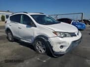 ✅ 2013 Toyota RAV4 LE • VIN: 2T3ZFREV6DW063605 • Lot: 82755275. Wystawiony na Copart z przebiegiem Nie podano. Bezpłatny archiwum sprzedaży aukcyjnych z USA i szczegółowy raport historii pojazdu na DreamBid. Zdjęcie 4.