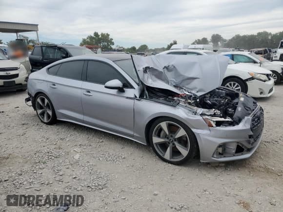 ✅ 2020 Audi A5 Sportback Premium Plus • VIN: WAUCNCF51LA012138 • Lot: 70210575. Wystawiony na Copart z przebiegiem 71 993 mil. Bezpłatny archiwum sprzedaży aukcyjnych z USA i szczegółowy raport historii pojazdu na DreamBid. Zdjęcie 4.