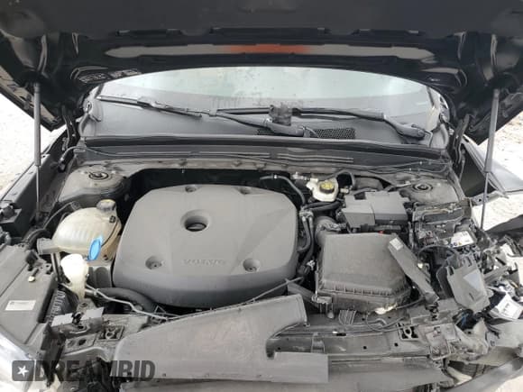 ✅ 2019 Volvo XC40 Momentum • VIN: YV4162UK2K2155020 • Лот: 91381845. Опубликован ранее на Copart с пробегом 55 824 миль. Бесплатный доступ к архиву аукционных продаж из США и подробный отчёт об истории автомобиля на DreamBid. Изображение 12.