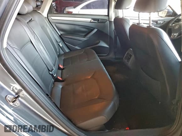 ✅ 2014 Volkswagen Passat SE • VIN: 1VWBS7A33EC052441 • Лот: 95112245. Опубликован ранее на Copart с пробегом 106 134 миль. Бесплатный доступ к архиву аукционных продаж из США и подробный отчёт об истории автомобиля на DreamBid. Изображение 10.