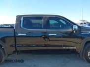 ✅ 2025 GMC Sierra 1500 SLT • VIN: 1GTPHDED2SZ317707 • Лот: 43613338. Опубликован ранее на IAAI с пробегом 11 726 миль. Бесплатный доступ к архиву аукционных продаж из США и подробный отчёт об истории автомобиля на DreamBid. Изображение 13.