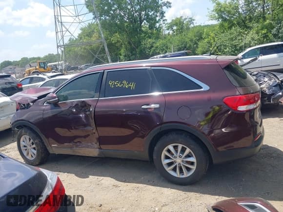 ✅ 2017 Kia Sorento LX • VIN: 5XYPGDA39HG311958 • Лот: 42569641. Опубликован ранее на IAAI с пробегом 133 413 миль. Бесплатный доступ к архиву аукционных продаж из США и подробный отчёт об истории автомобиля на DreamBid. Изображение 15.